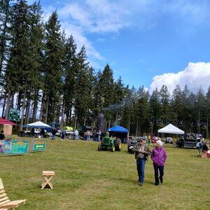 Meet your Posher, lilly